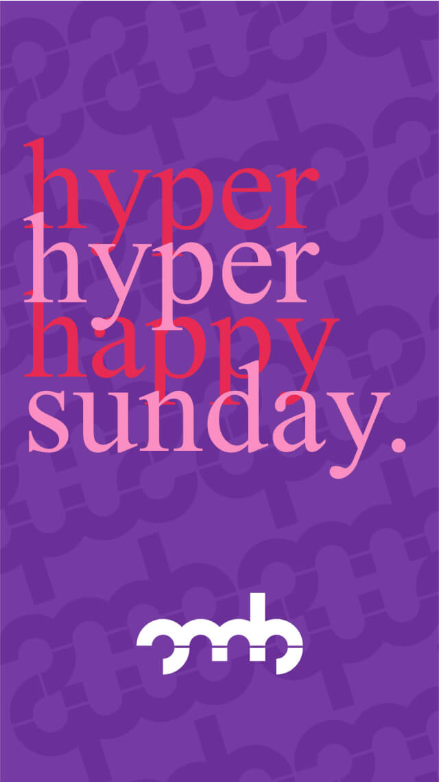 Happy Sunday Schriftzug auf lila Hintergrund.