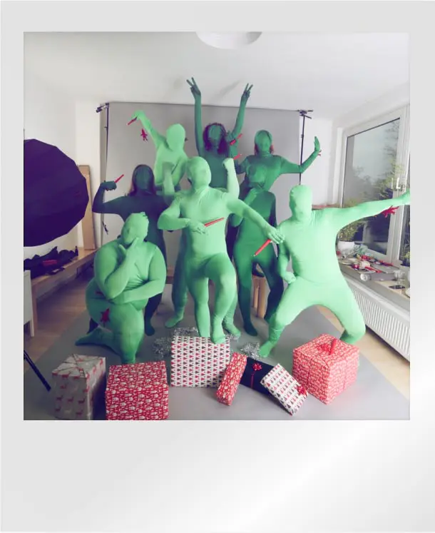 Polaroid mit dem Team von Vielfalter.